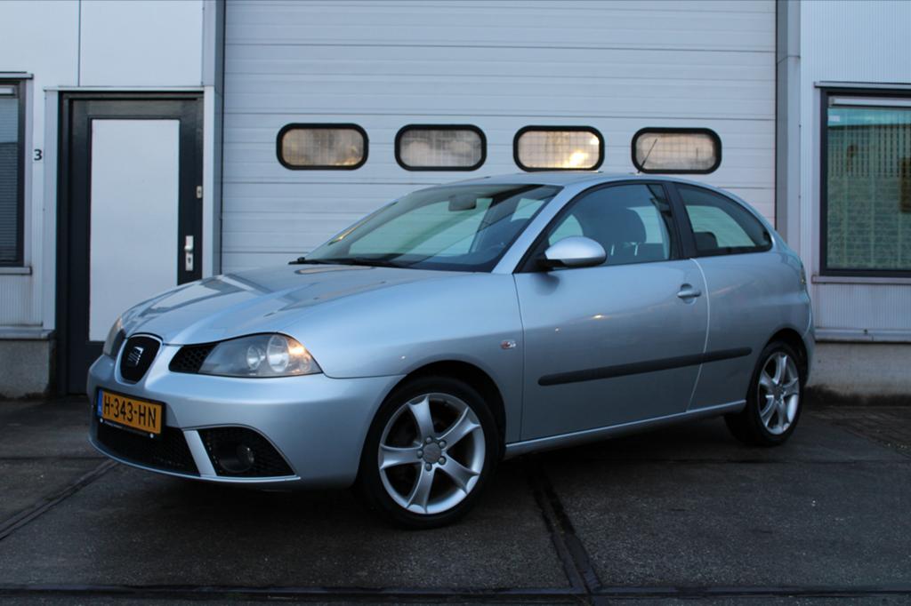 Seat Ibiza 1.2 51KW 3DRS 2008 Grijs, Voorwielaandrijving, Stof, 31 €/maand, 1198 cc