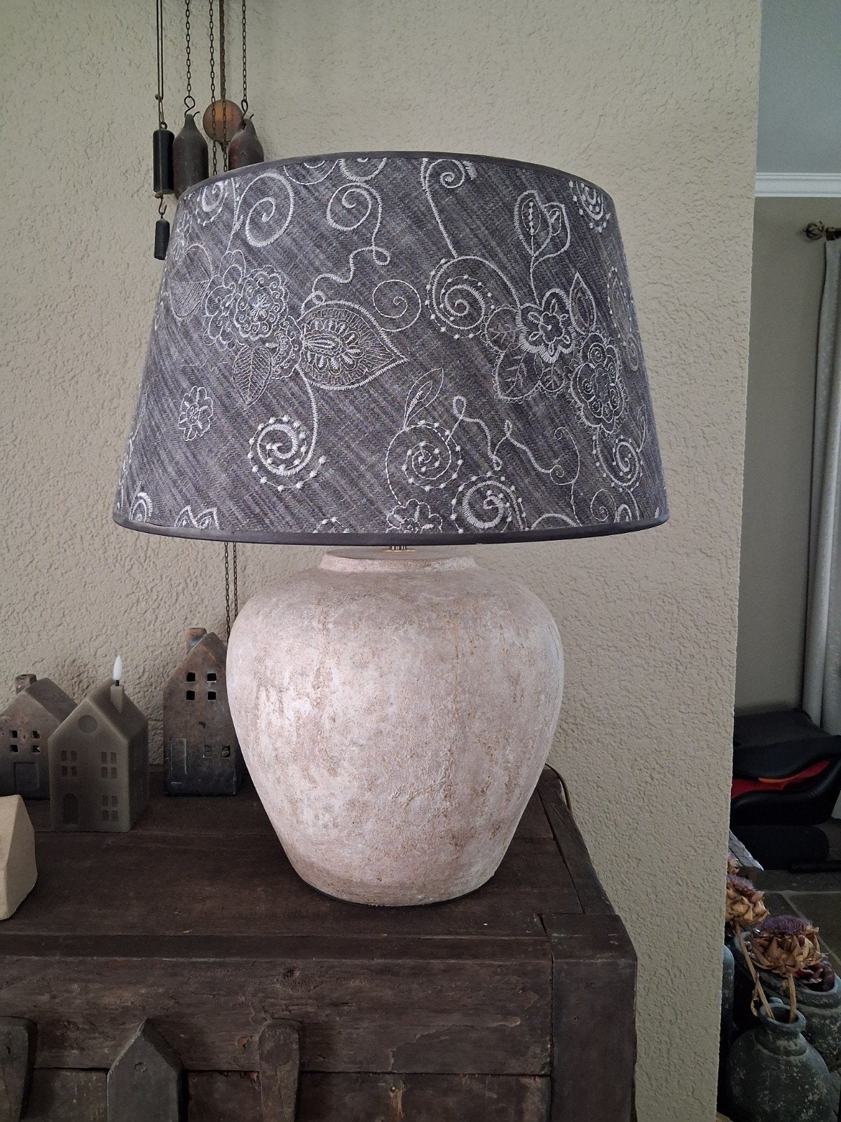 Sfeervolle kruiklamp, sober landelijk, Ophalen, Steen/keramiek, 55 cm, Zo goed als nieuw