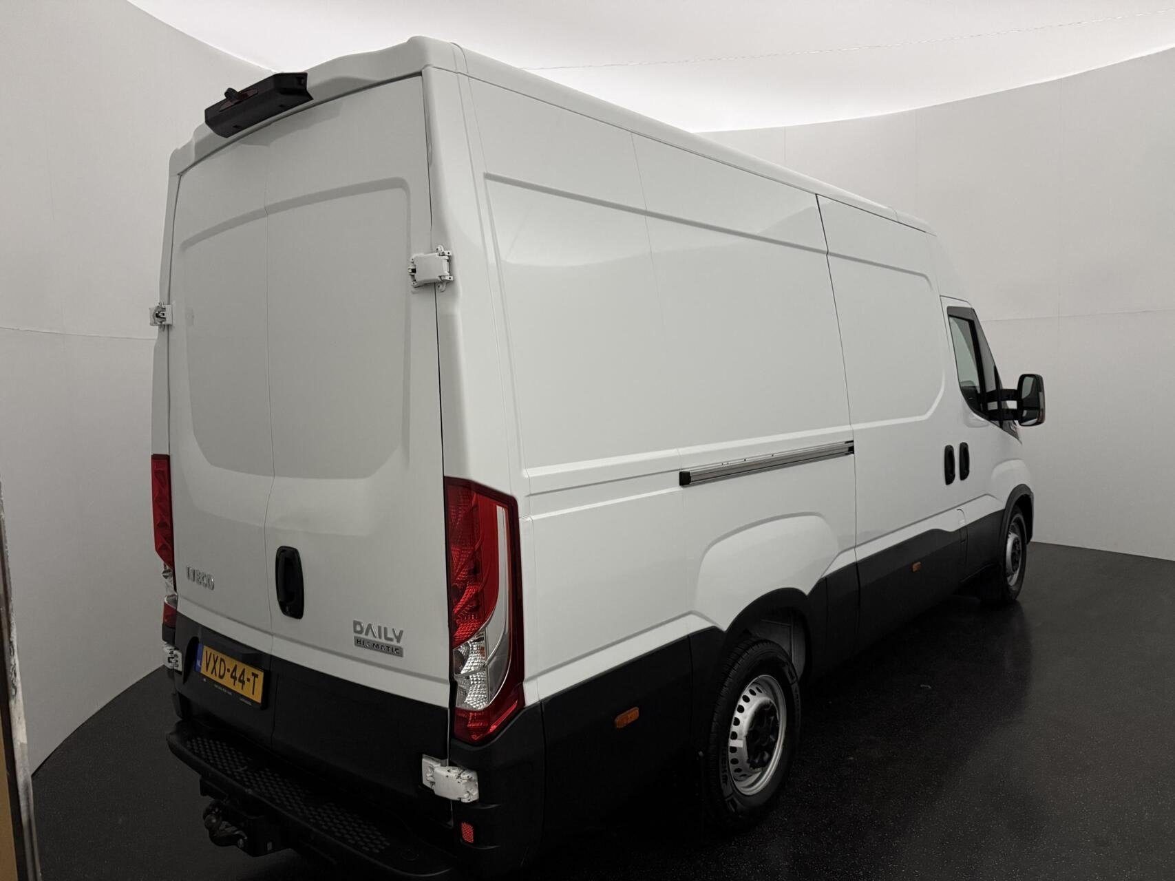 Iveco Daily 35S16V 2.3 352 H2, Automaat, Gebruikt, Iveco, Wit