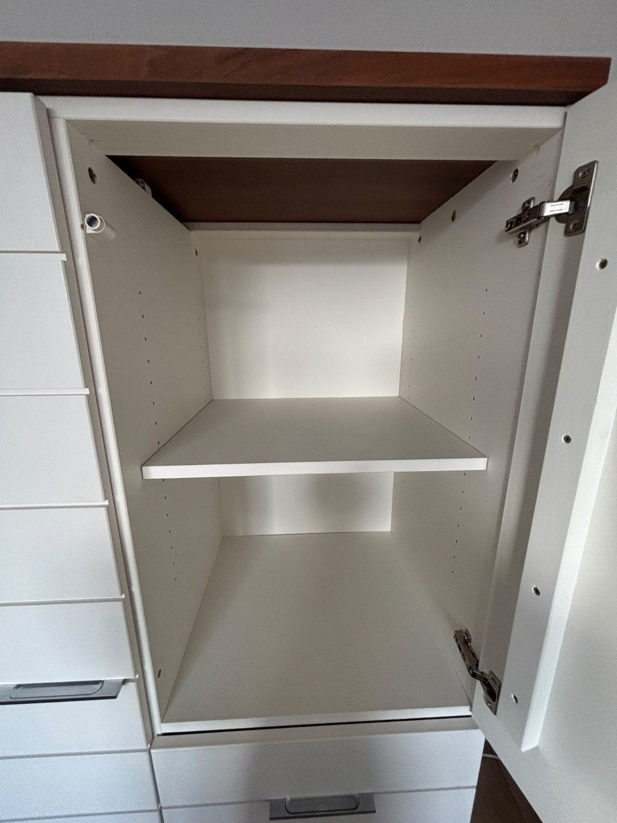Foto 16 van Dressoir/Commode en Kledingkast - Wit