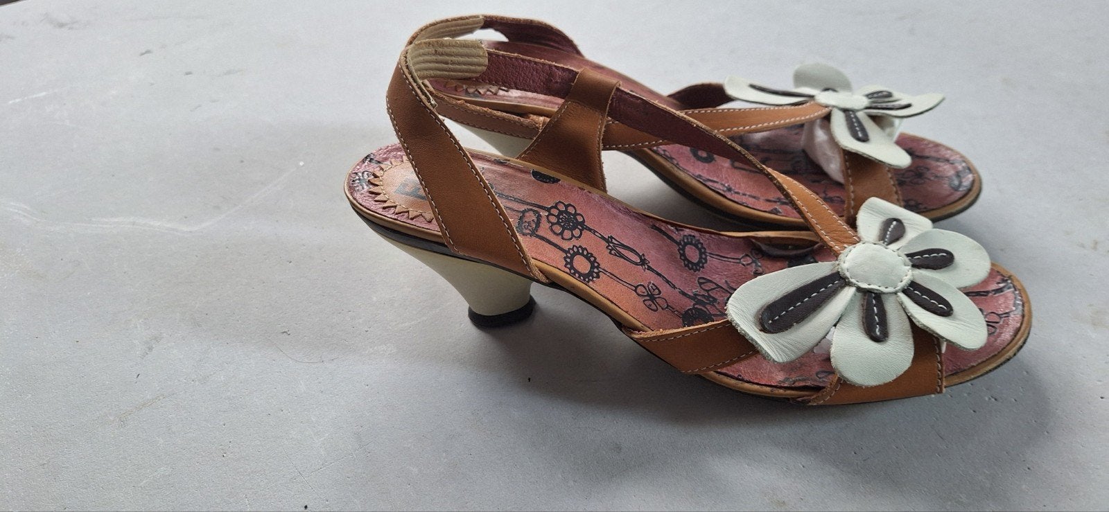 Z.g.a.n  Fly Lomdon zomer sandalen maat 38, Kleding | Dames, Schoenen, Bruin, Zo goed als nieuw, Fly London, Sandalen of Muiltjes