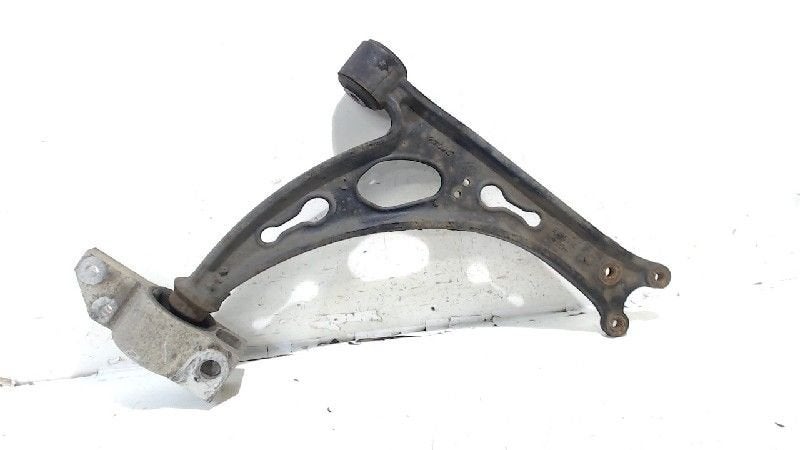 Draagarm rechts voor Volkswagen Golf, Onderdelen@venauto.nl, Van der Ven Autorecycling B.V., Gebruikt, Ettenseweg 76, 4706 PB Roosendaal, The Netherlands