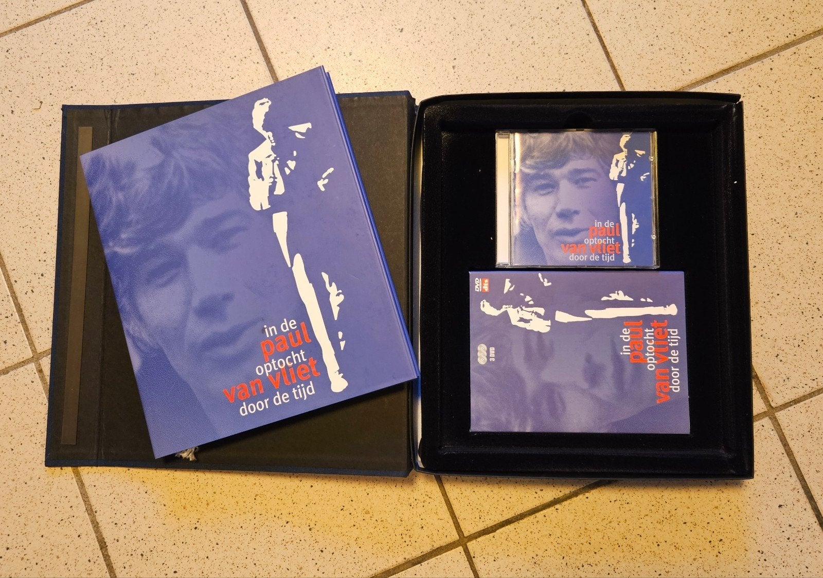 paul van vliet, in de optocht door de tyd, Ophalen of Verzenden, Zo goed als nieuw