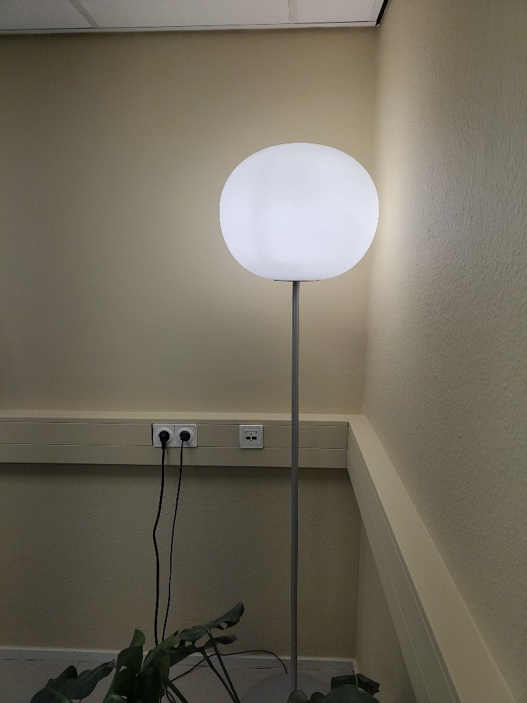 Flos Glo-Ball F3 Vloerlamp (185 cm) – Jasper Morrison, Ophalen, Gebruikt, Italiaans Design / Modern / Minimalistisch, E27 (groot)