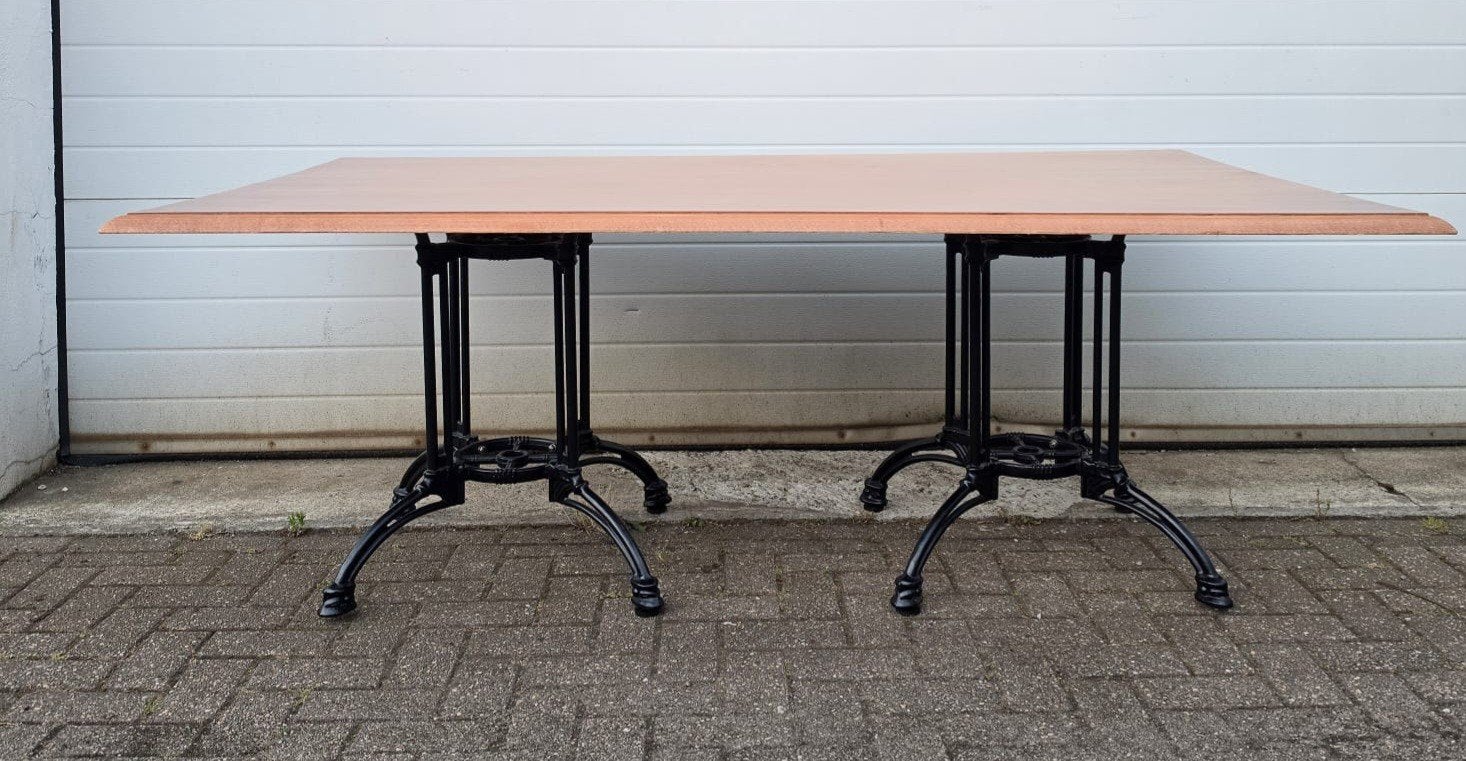 2 x terrastafels groot hout metaal horeca tafels cafe bistro, Ophalen of Verzenden, Rechthoekig, Hout