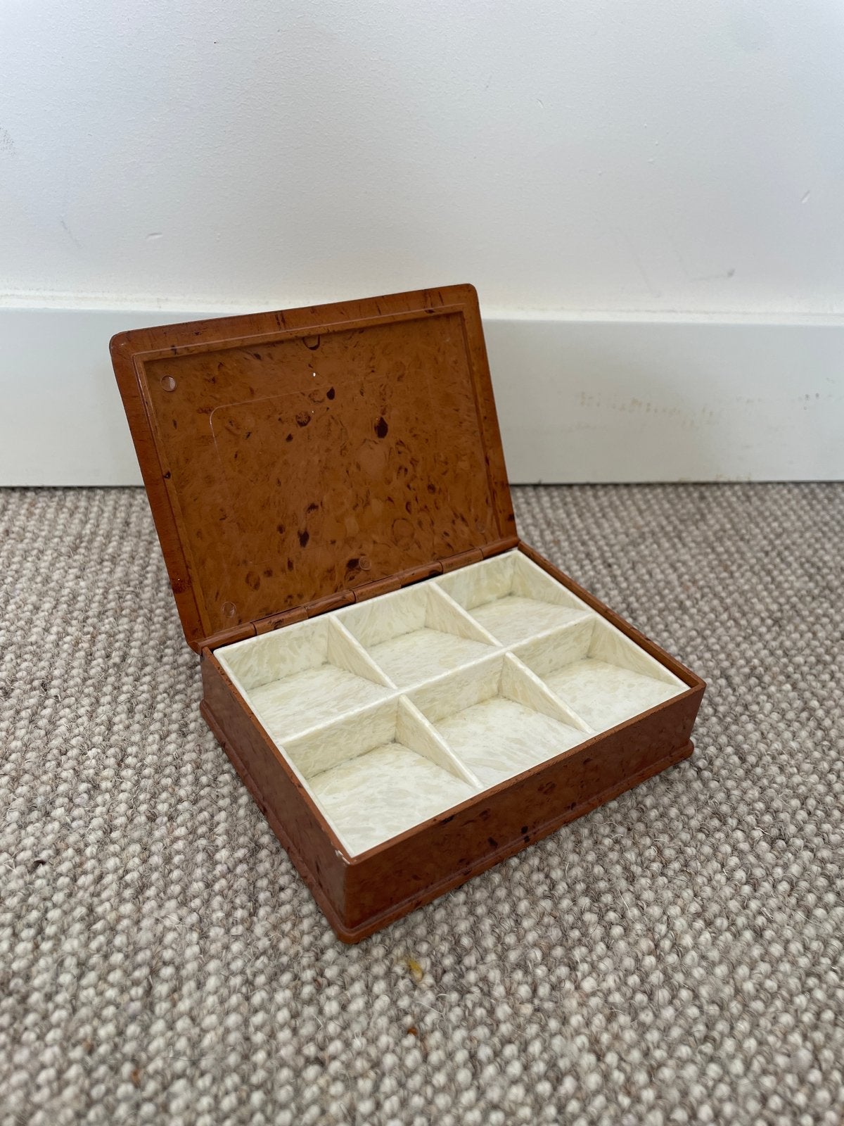 Vintage Bakelieten Postzegeldoosje met 6 Vakjes, Ophalen of Verzenden