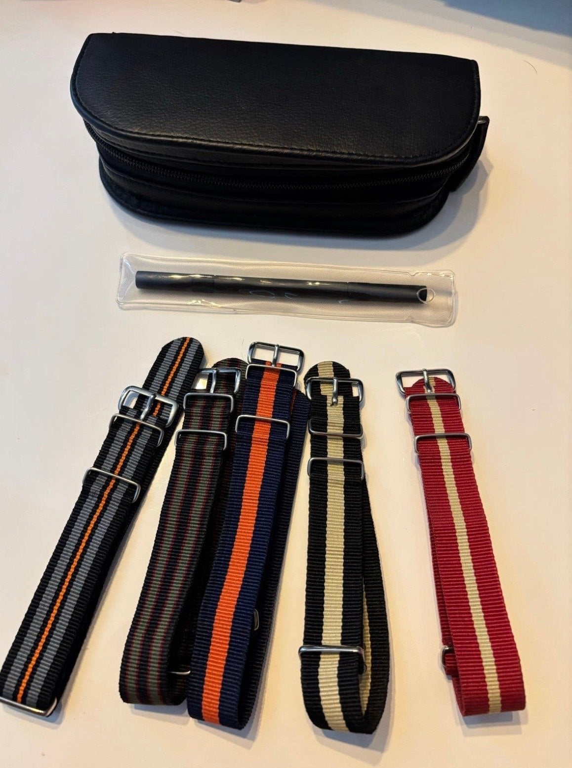 Set van 5 NATO horlogebandjes met etui en tool, Overige merken, Overige materialen, Gebruikt, Polshorloge