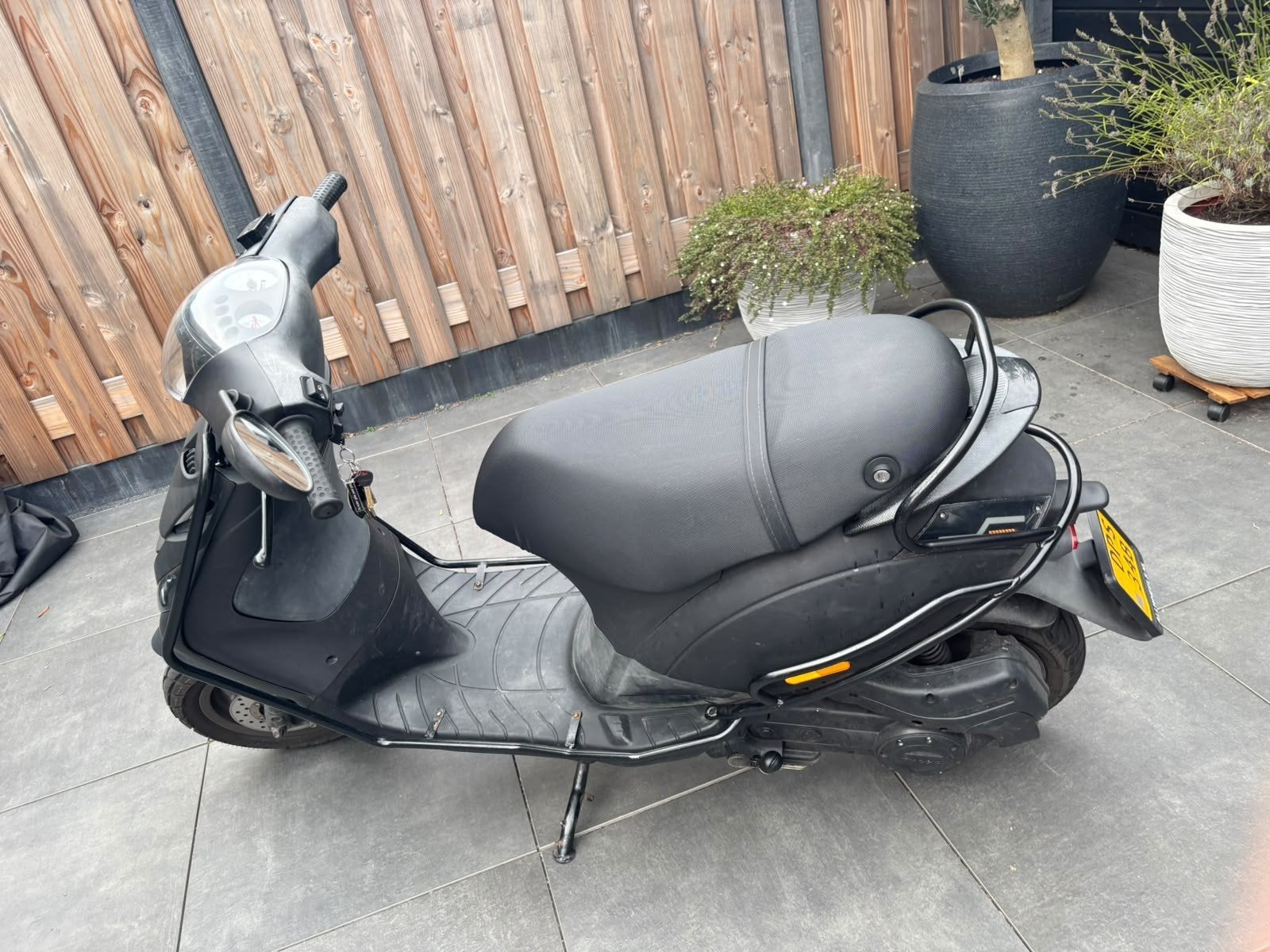 Piaggio Zip scooter 2018, Fietsen en Brommers, Ophalen, Gebruikt, Zip, Benzine