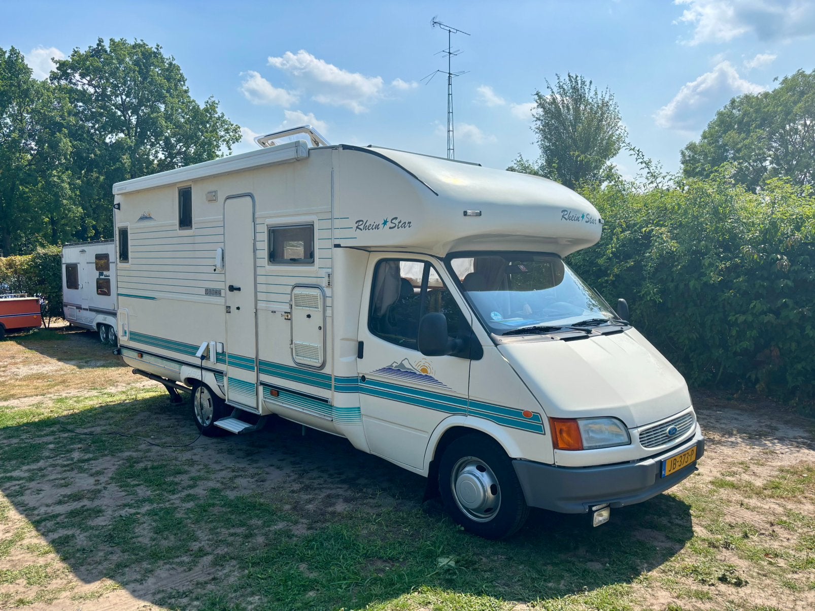Ford Rhein Star 650 Camper | 115.000 km | APK t/m 06-2027, Chemisch toilet, Ford, 6 tot 7 meter, Particulier