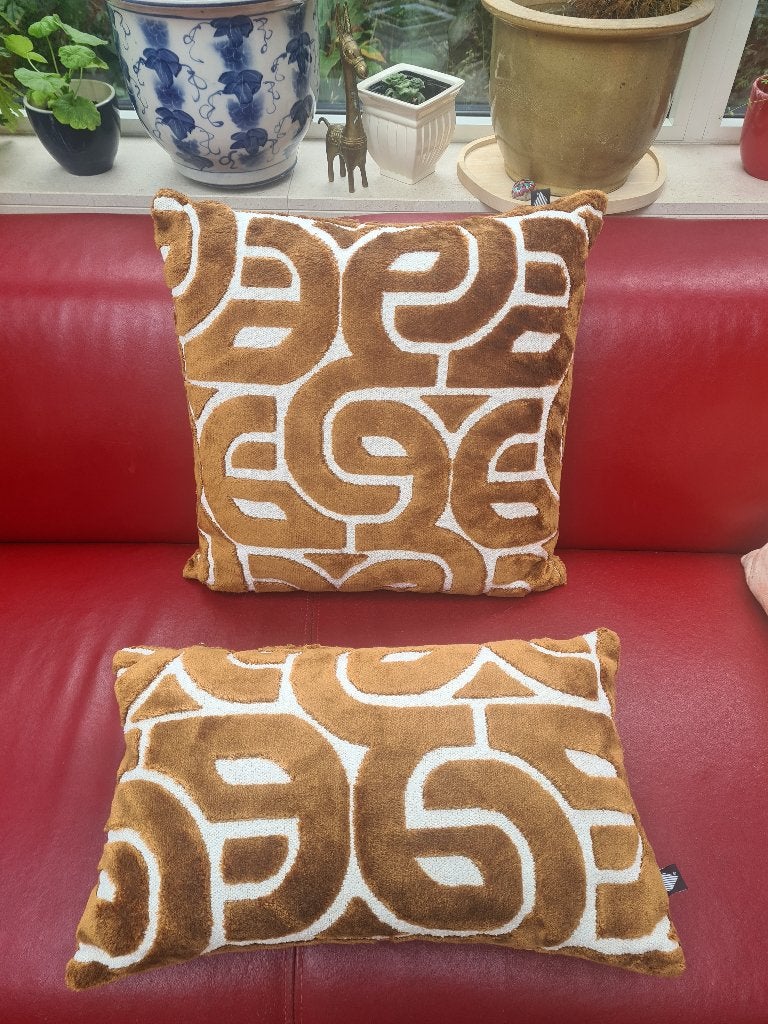 Sierkussens, 1 is 45 x 45 cm, 1 is 45 x 25 cm., Huis en Inrichting, Woonaccessoires | Kussens, Ophalen, Bruin, Riviera Maison