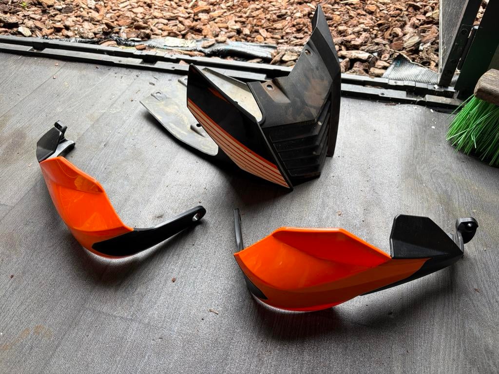 Ktm handkappenset en belly pan, Ophalen of Verzenden, Zo goed als nieuw