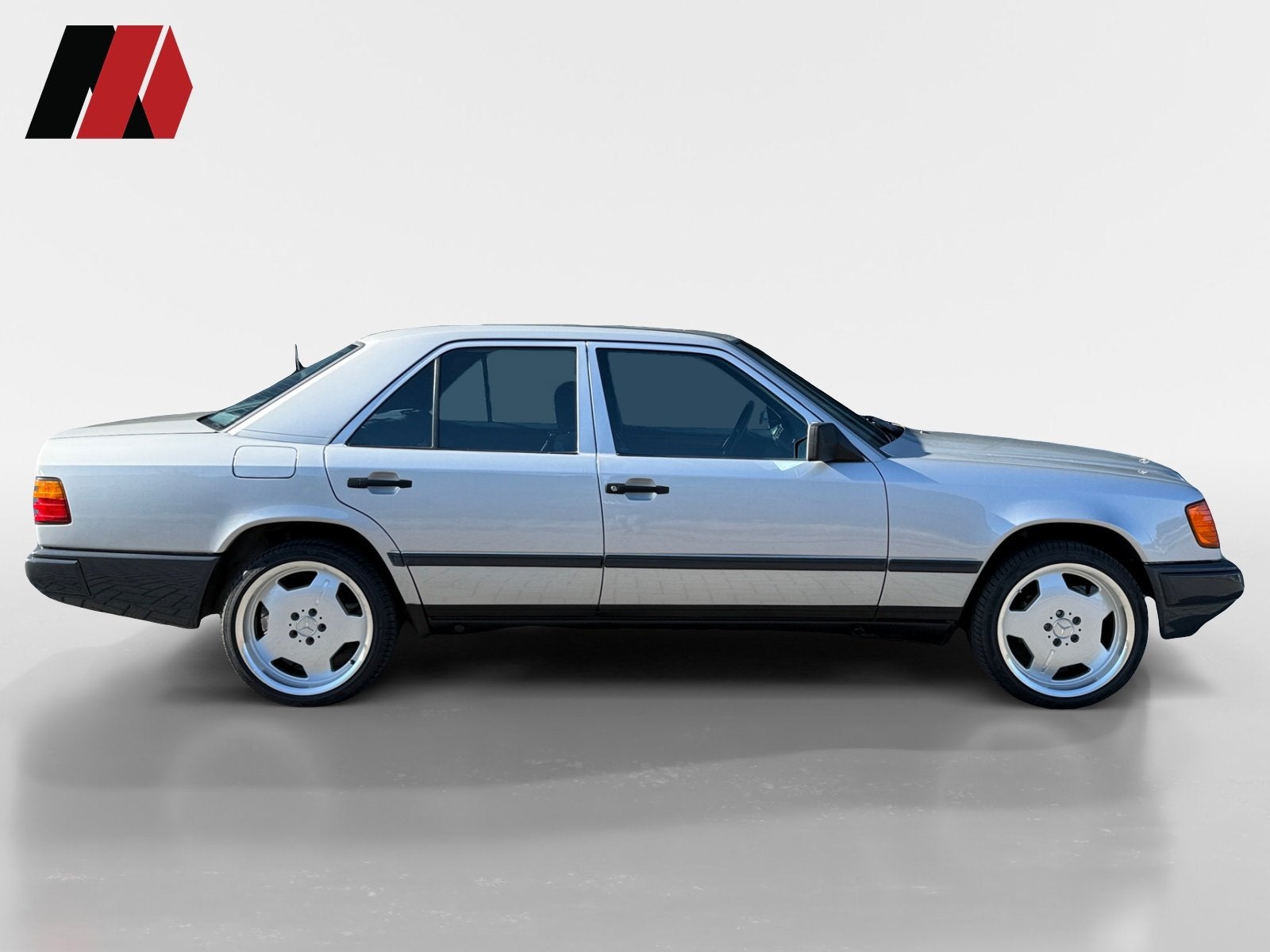 Mercedes-Benz 200-500 (W124) 230 E | Automaat | Oldtimer, foto 9