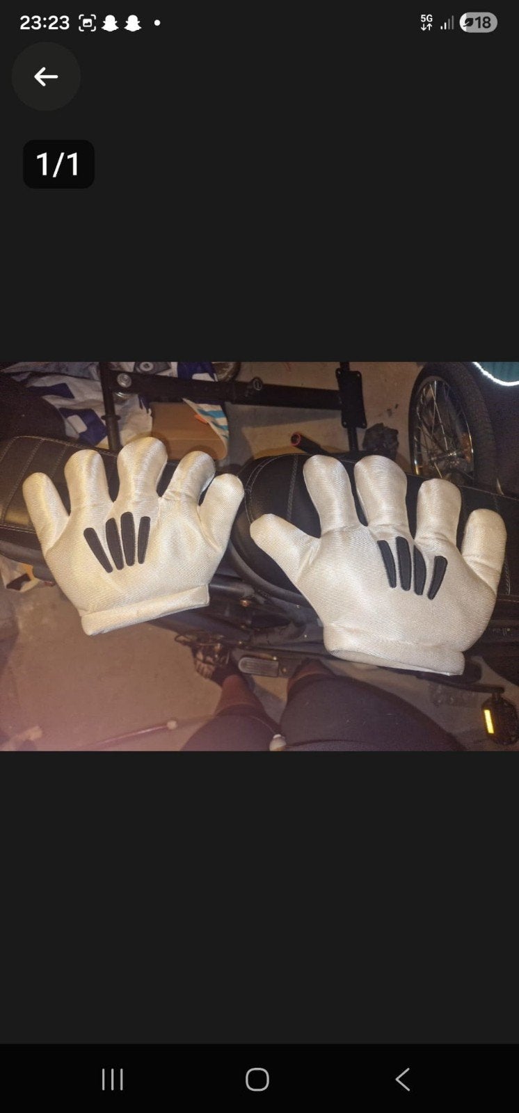 Mickey Mouse Handschoenen - Leuk voor Carnaval/Feestjes, Ophalen of Verzenden, Gebruikt, Jongen of Meisje