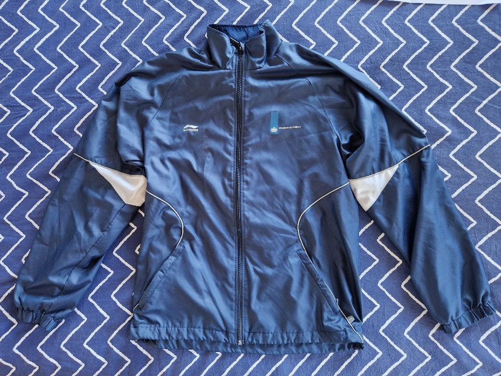 Originele Defensie Trainingsjas Li-Ning – Maat L, Ophalen of Verzenden, Landmacht, Nederland, Kleding of Schoenen