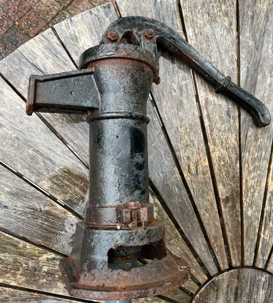 Gietijzeren handwaterpomp met terugslagklep – compleet, Tuin en Terras, Ophalen, Gebruikt, Handmatig, Overige typen