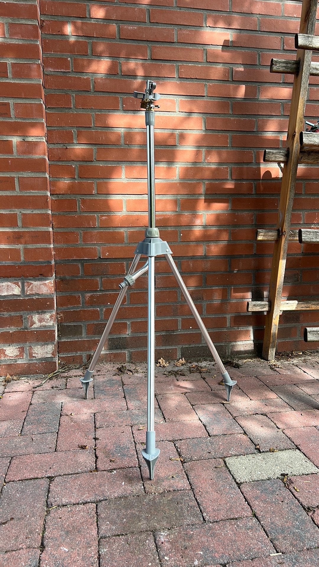 Sectorsproeier op driepoot, Tuin en Terras, Ophalen, Gebruikt, Sectorsproeier