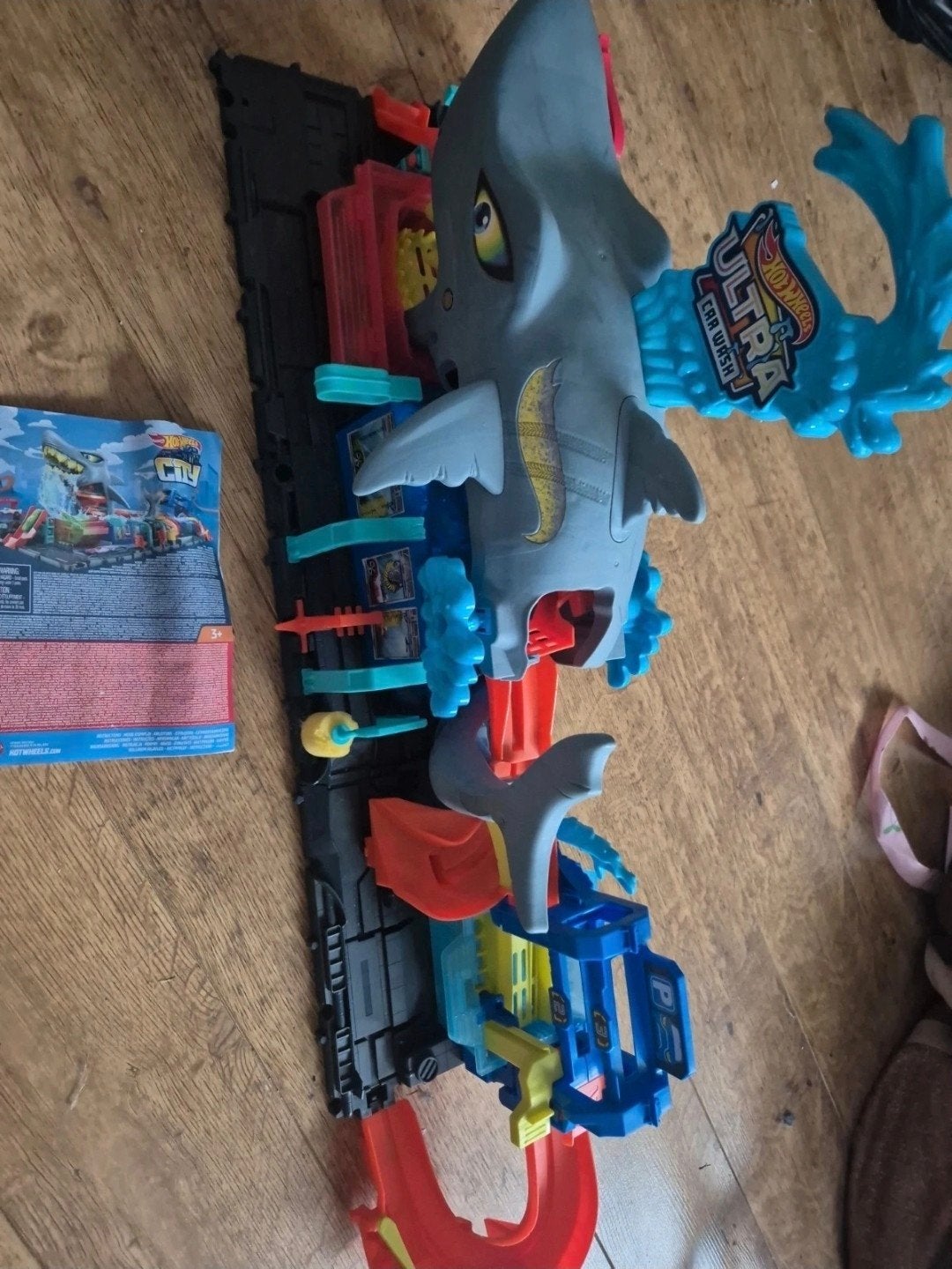Hot Wheels City Ultra Wasstraat met Haai, Ophalen, Gebruikt, Jongen of Meisje
