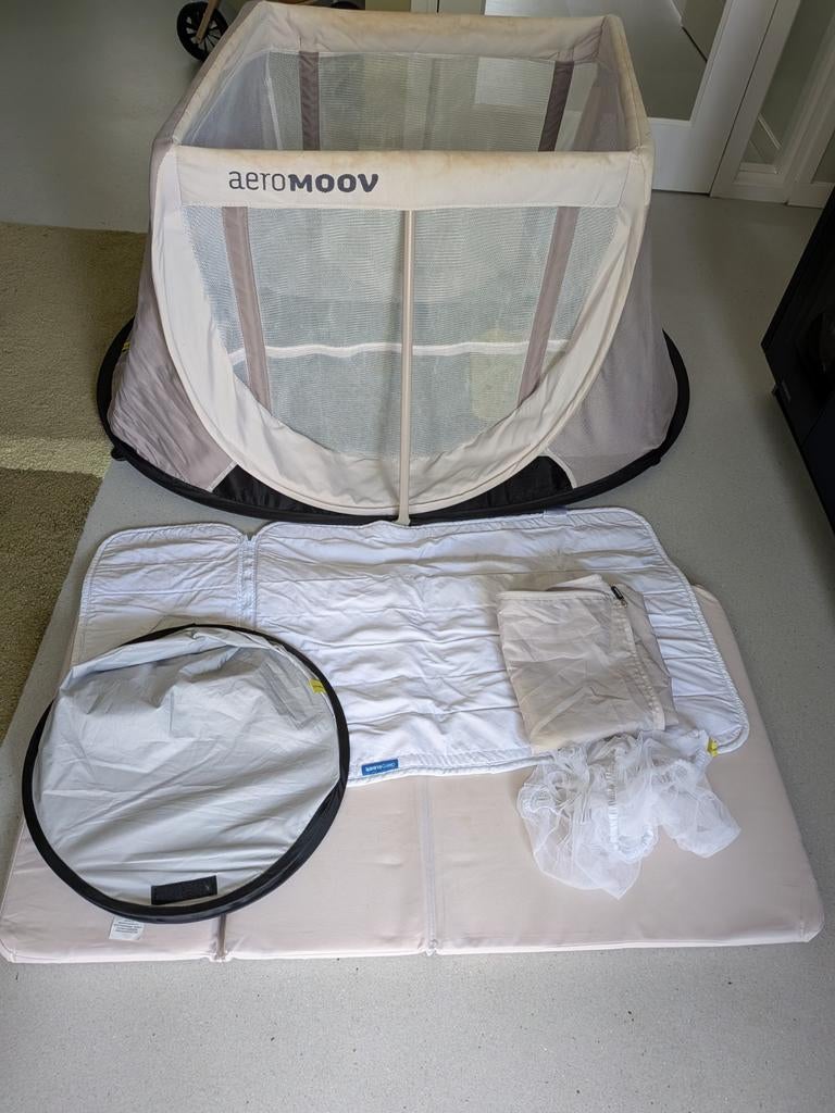 AeroMoov Instant Reisbed met zonnescherm en muskietennet, Kinderen en Baby's, Babywiegjes en Ledikanten, Ophalen of Verzenden