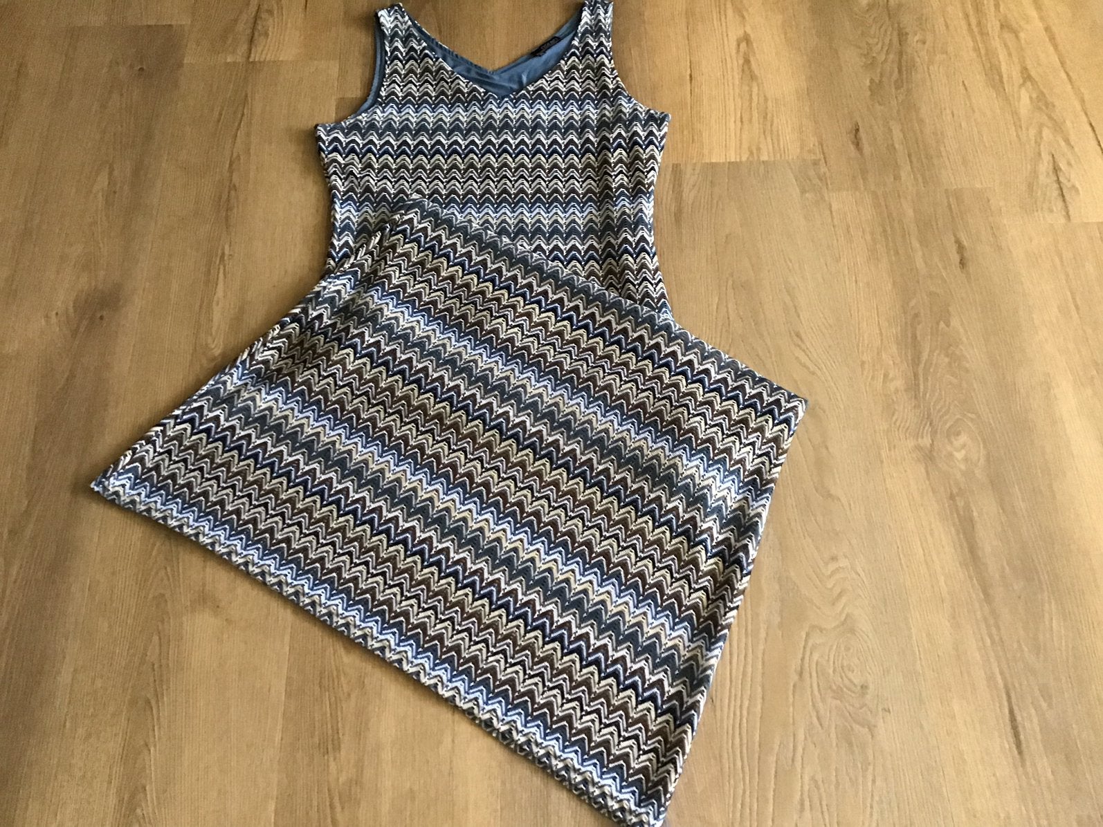 Jurk mt.42 NORAH nieuw, Zwart, Maat 42/44 (L), Ophalen of Verzenden, Zo goed als nieuw