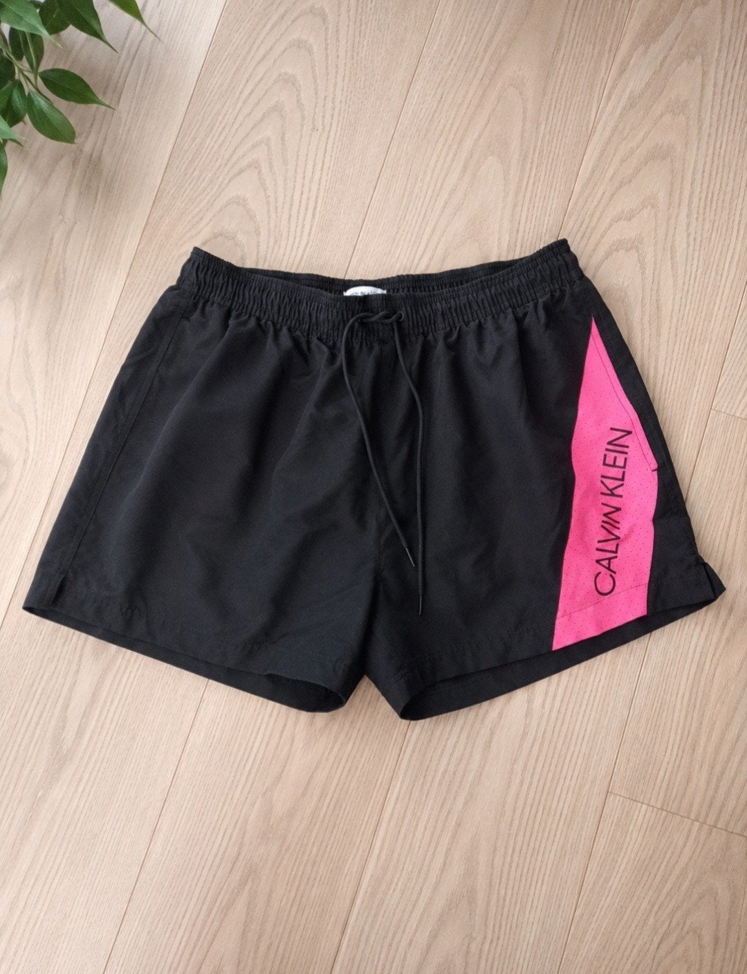 Calvin Klein zwemshort maat M zo goed als nieuw, Kleding | Dames, Ophalen of Verzenden
