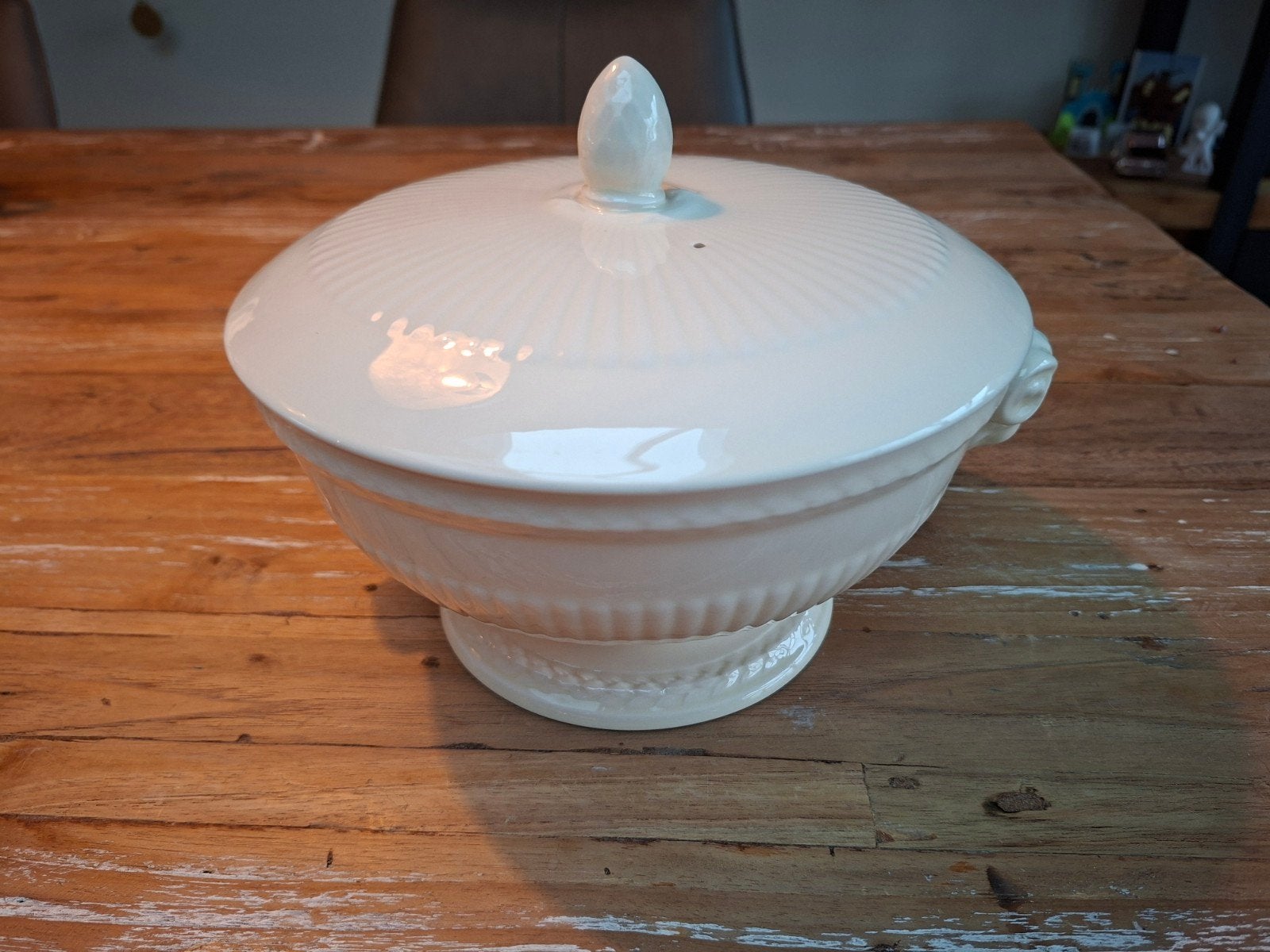 Wedgwood Edme dekschaal met deksel Ø 20,5cm, hoog 17,5 cm, Ophalen of Verzenden