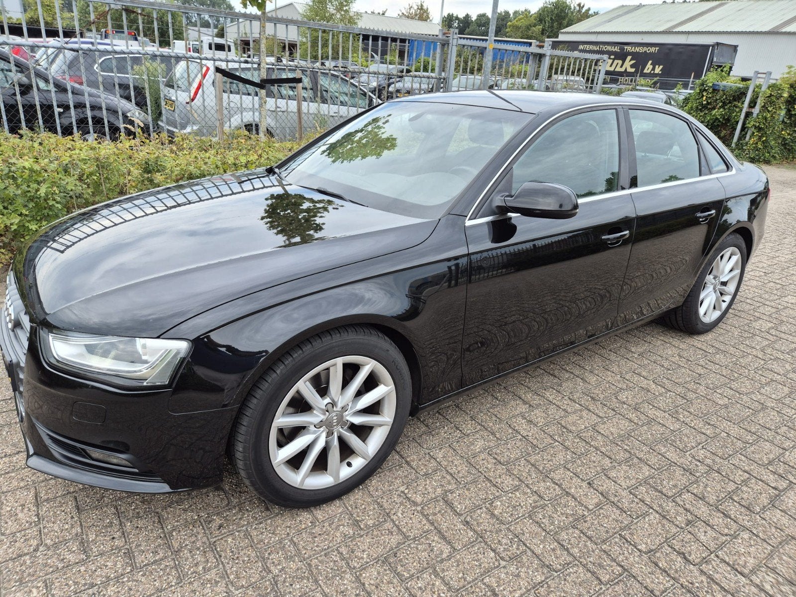 Audi A4 2.0 TDI 100KW 2015 Zwart sedan rijd super, Voorwielaandrijving, Zwart, 4 cilinders, A4