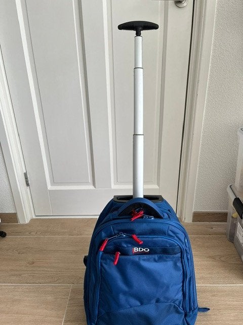 rolkoffer en rugzak in 1 Helemaal nieuw, Overige materialen, 50 tot 60 cm, Wieltjes, Nieuw