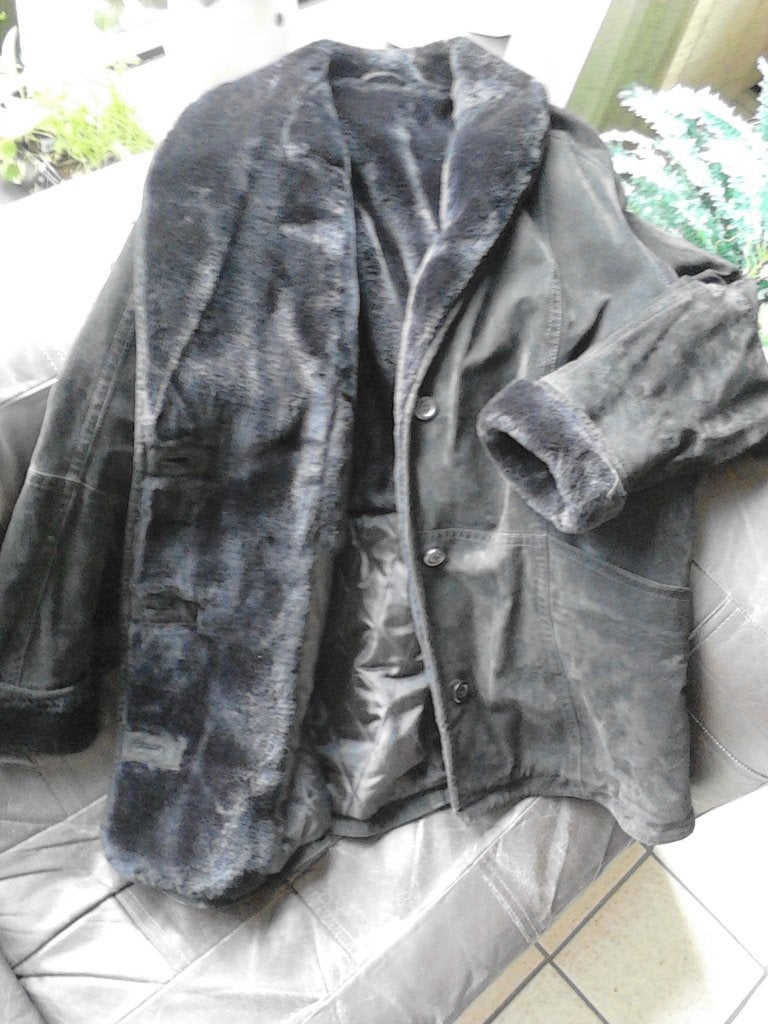 Winterjas suede dames, Ophalen of Verzenden, Zo goed als nieuw, Maat 38/40 (M), Zwart