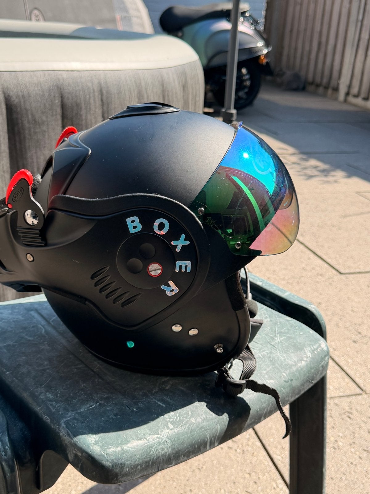 Boxer V8 helm in nette staat, Motoren, Kleding | Motorhelmen, Systeemhelm, M, Overige merken, Tweedehands, Ophalen of Verzenden