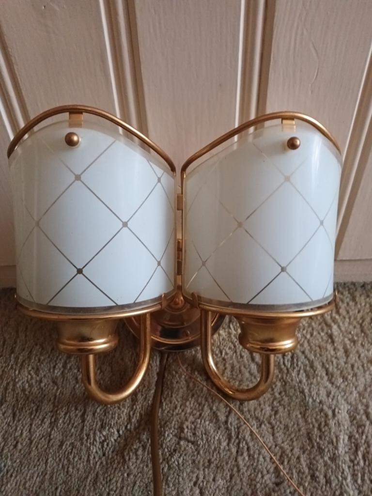Retro Messing Wandlamp met Melkglas Kappen en Ruitpatroon, Ophalen of Verzenden
