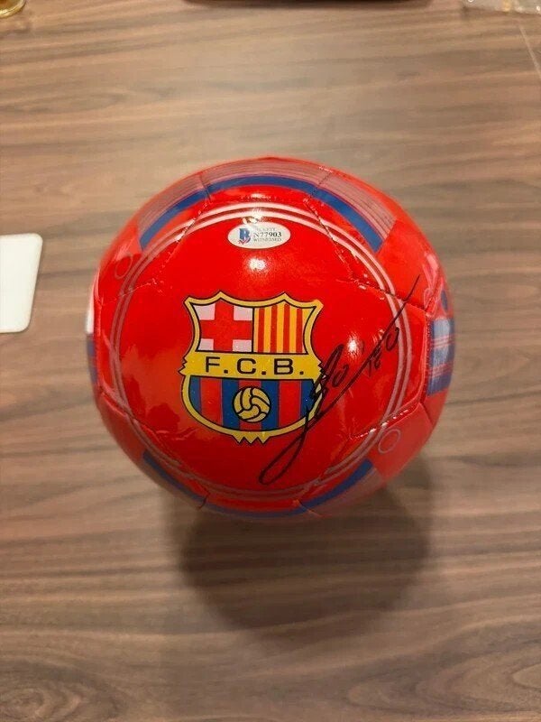 FC Barcelona bal Gesigneerd door Messi met Beckett certific., Sport en Fitness, Maat L, Ophalen of Verzenden, Nieuw, Bal