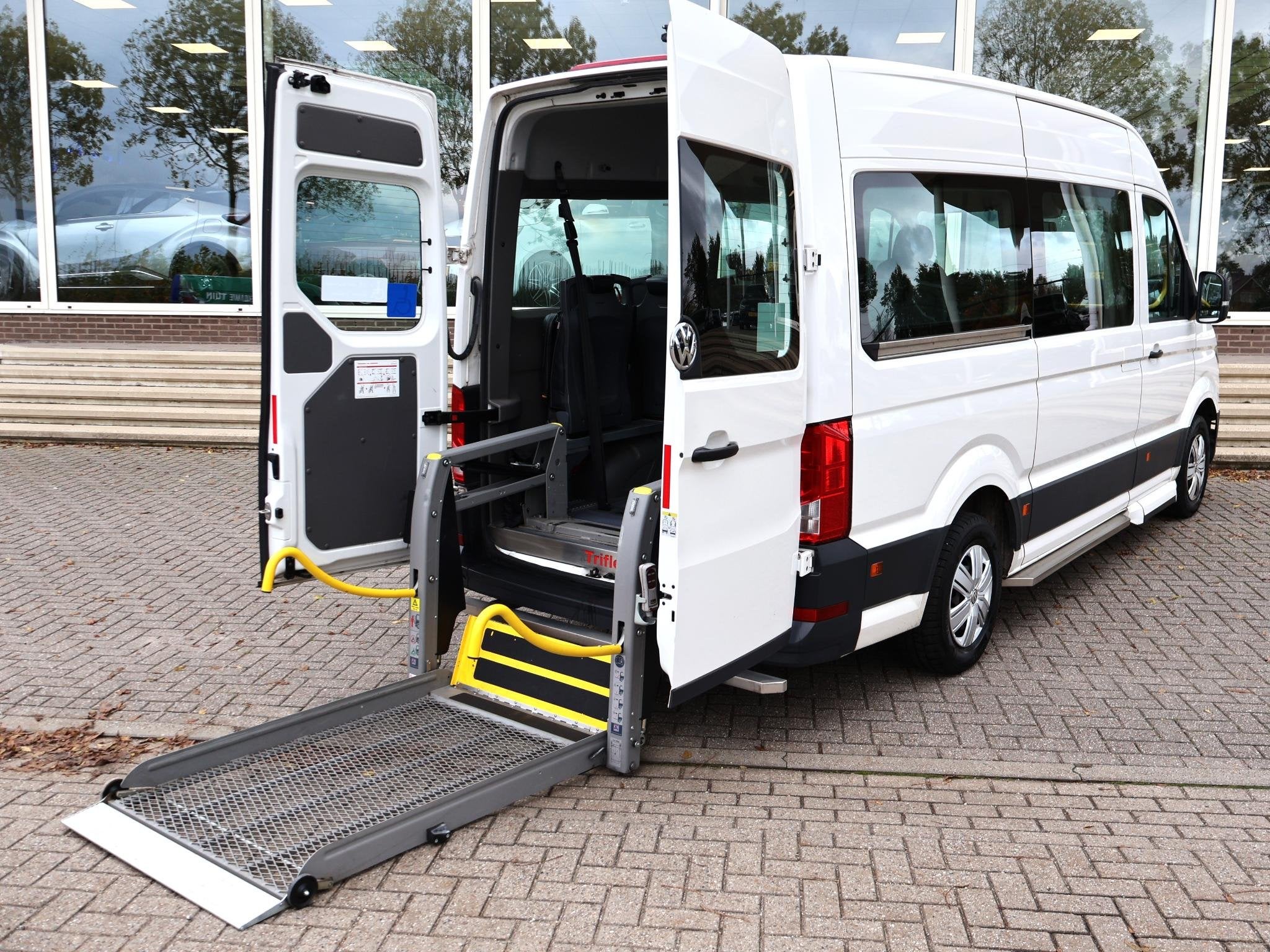 Volkswagen Crafter 2.0 TDI ROLSTOEL AUTO 9-PERS. + 4 ROLSTOE, Auto's, Voorwielaandrijving, Stof, Gebruikt, 241 €/maand