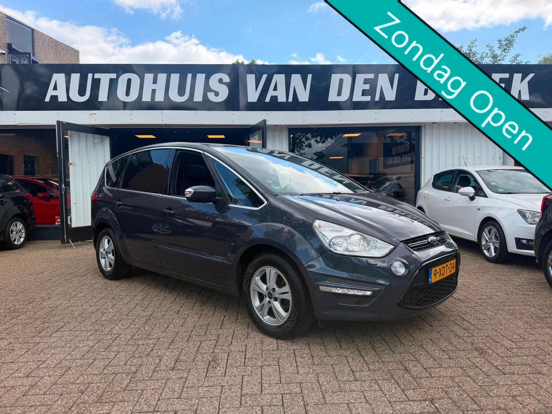 Ford S-Max 1.6 EcoBoost Titanium|Pano|Navi|Clima|Cruise|Trek, Auto's, Voorwielaandrijving, Gebruikt, Zwart, 4 cilinders