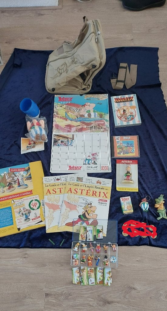 ASTERIX EN OBELIX VERZAMELING ZEER VEEL UIT JAREN 70-80, Verzamelen, Ophalen of Verzenden, Asterix en Obelix, Zo goed als nieuw