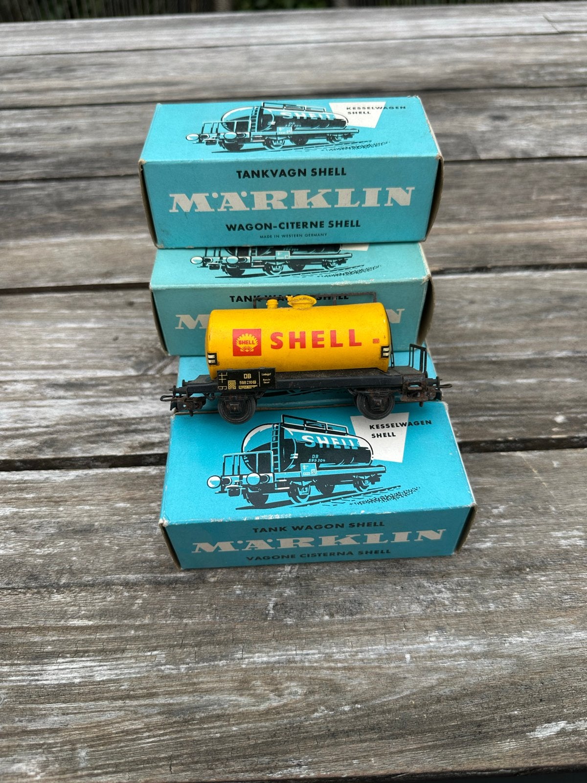 Märklin Tankwagons (Shell, Esso, Heizöl, Wassertransport), Wisselstroom, Gebruikt, Wagon, Ophalen of Verzenden