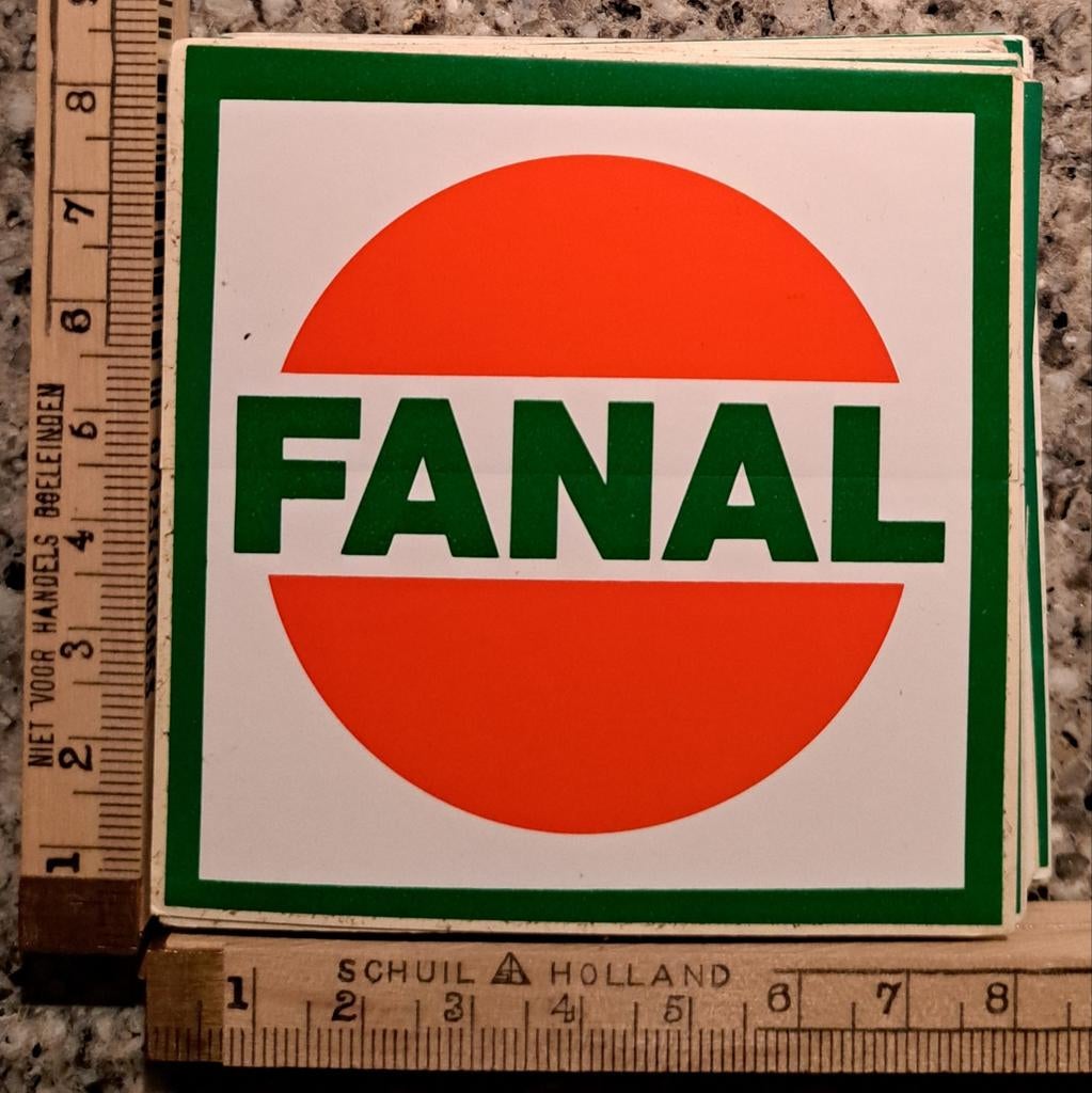 Vintage sticker Fanal olie benzinestation benzinepomp logo, Verzamelen, Ophalen of Verzenden, Zo goed als nieuw