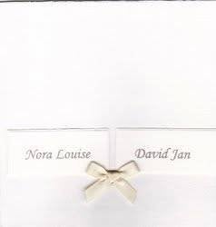 creme strikje  Nora Louise & David Jan, Verzamelen, Ophalen of Verzenden, 2000 tot heden, Geboortekaartje