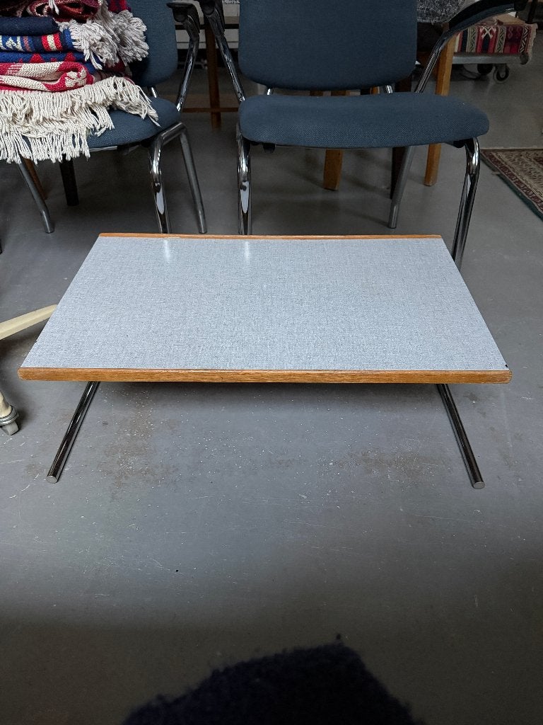 Vintage bijzettafel, bedtafel, plantentafel, salontafel, Ophalen