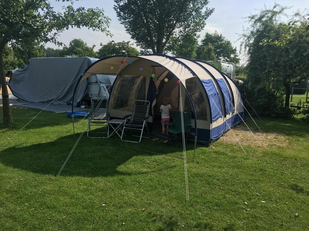 Vrijbuiter Outdoor Cedar Basic tunneltent, incl luifel, Caravans en Kamperen, Ophalen, Gebruikt, Tot en met 4