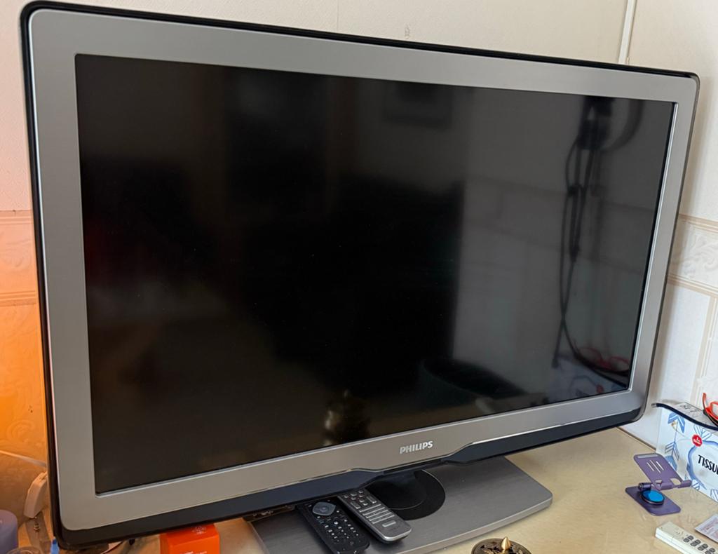 Philips HD TV met Ambilight 40 inch, Audio, Tv en Foto, Televisies, Ophalen, Philips, 50 Hz, 100 cm of meer