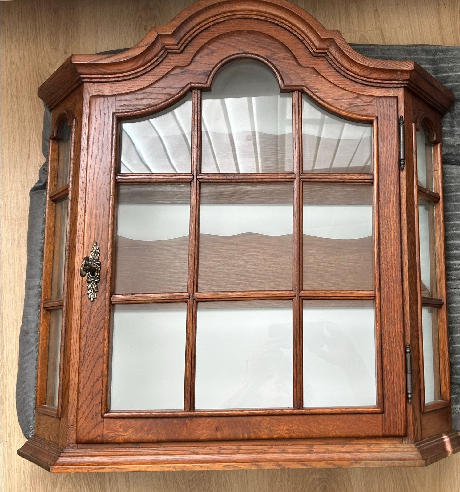 Antieke houten vitrinekast met glas van mijn grootouders, Ophalen