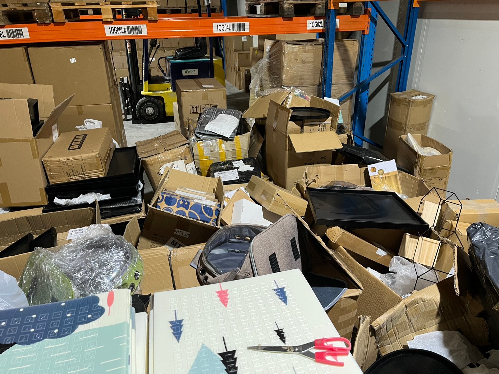 Mega aanbod nieuwe artikelen en retouren pallets vol, Ophalen, Zo goed als nieuw