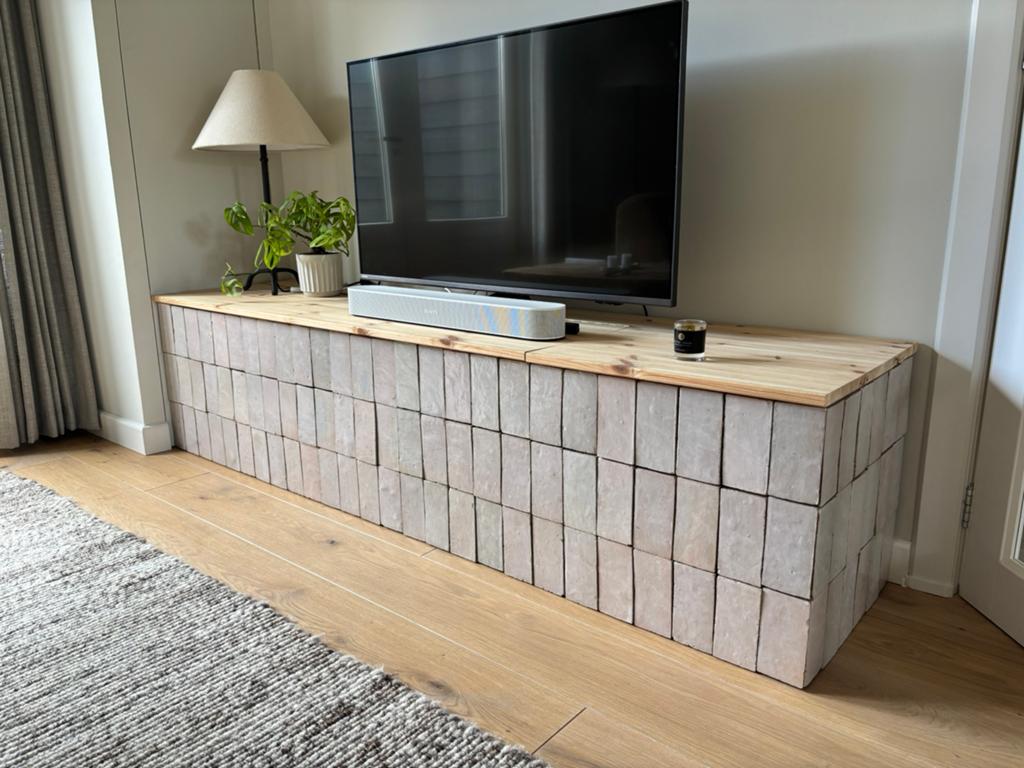 Tv meubel zellige tegels, Ophalen, Zo goed als nieuw, 25 tot 50 cm, Minder dan 100 cm