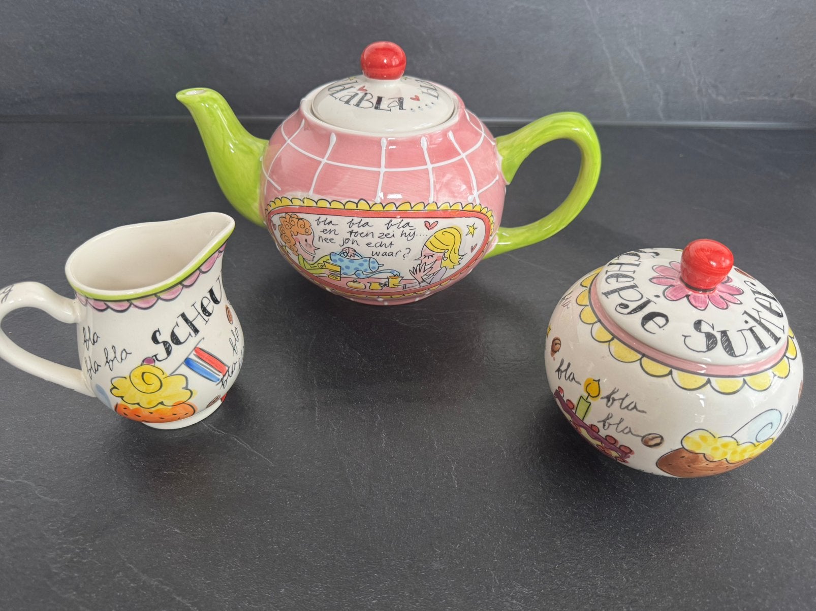 Te koop Blond theestel theepot suikerpot melkkan, Ophalen of Verzenden, Zo goed als nieuw, Theepot, Aardewerk