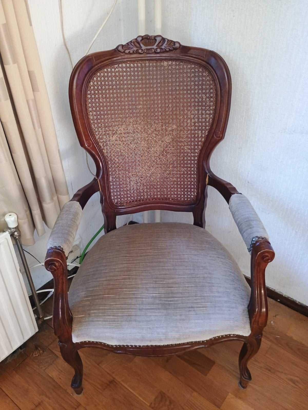 Gratis -Fauteuil met rotan rugleuning - laatste 4 dagen, Ophalen