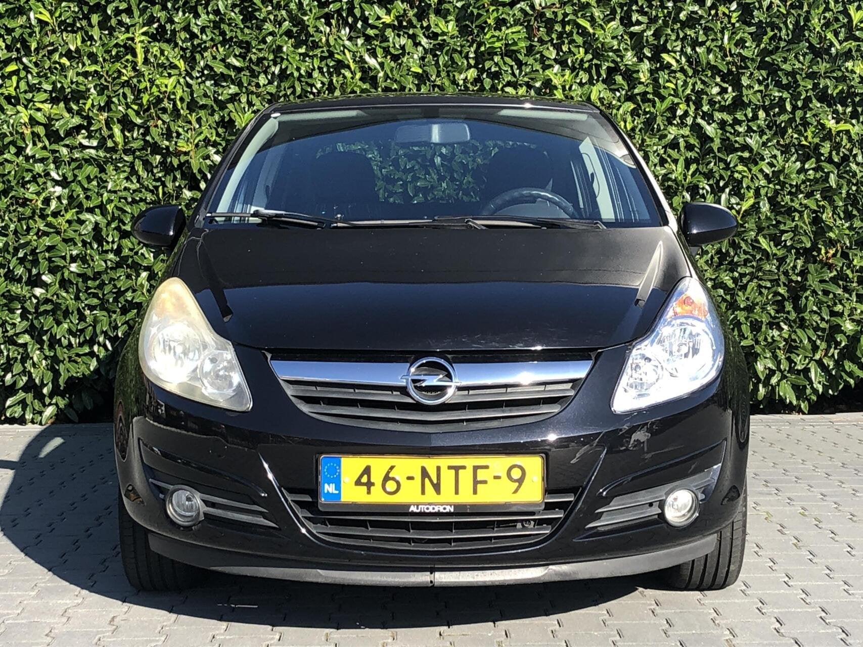Opel Corsa 1.4-16V 111 EDITION 5-DEURS NL AUTO, NAP, AIRCO,, Auto's, Voorwielaandrijving, Euro 5, Gebruikt, 4 cilinders