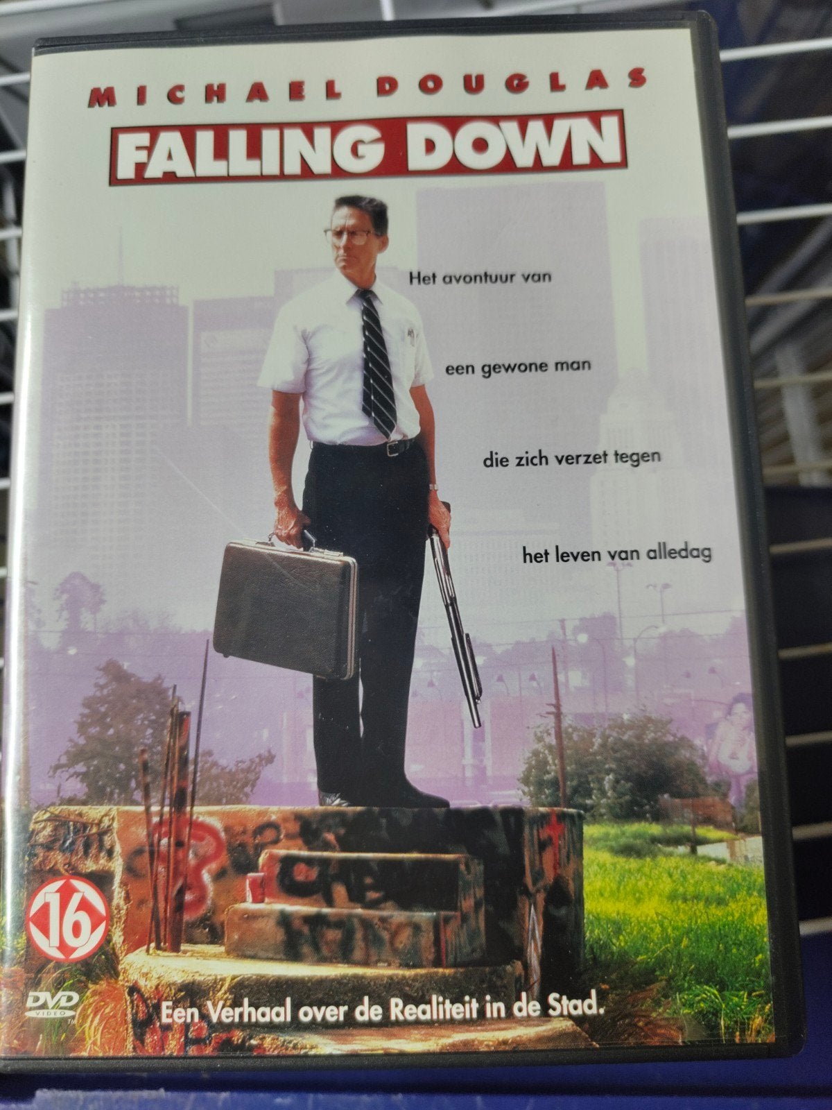 Falling Down DVD - Michael Douglas Actiethriller, Vanaf 16 jaar, Ophalen of Verzenden, Gebruikt, Actiethriller