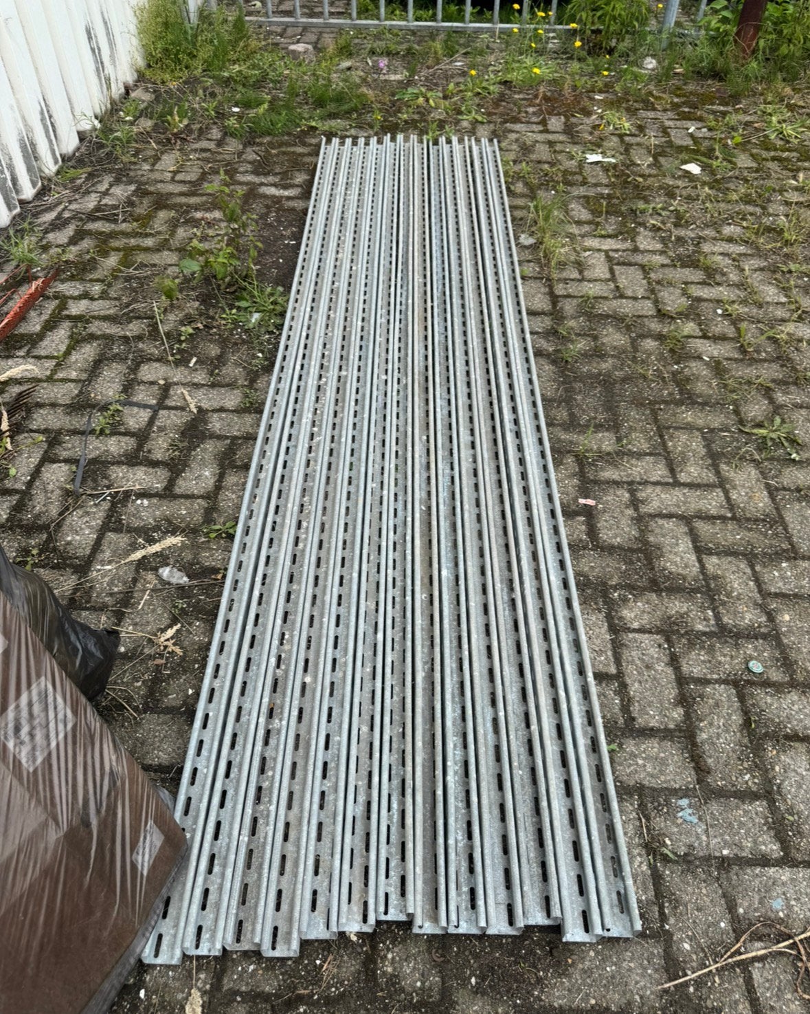 Kabelgoot 3m 13 stuks met toebehoren, Ophalen of Verzenden, Zo goed als nieuw, Overige materialen, Minder dan 4 cm
