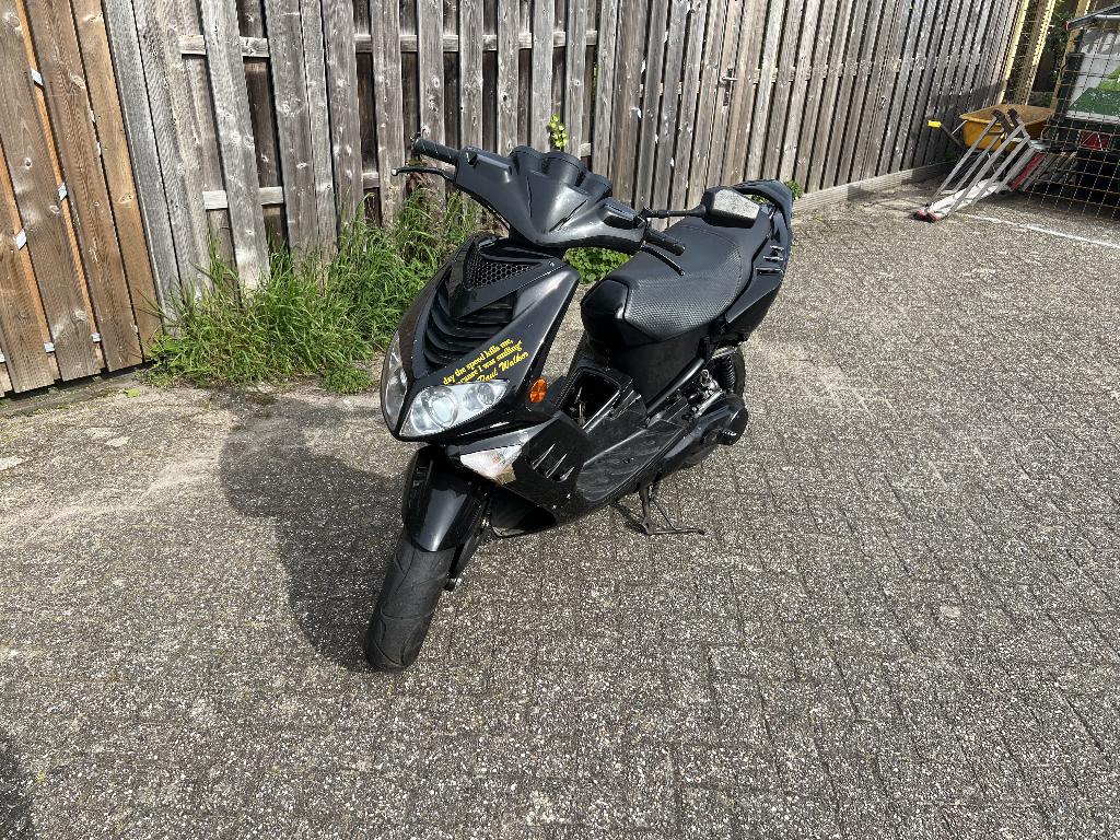 Peugeot speedfight 2 70cc, Fietsen en Brommers, Scooters | Peugeot, Ophalen, Tweetakt, Gebruikt, Maximaal 45 km/u