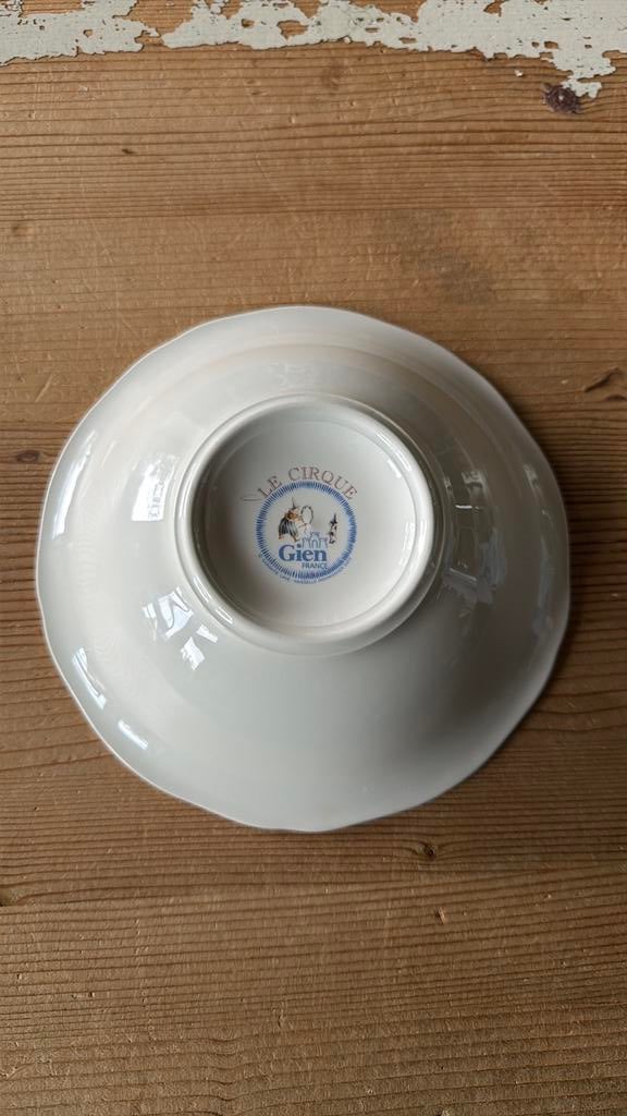 Gien LE CIRQUE schaaltje, Huis en Inrichting, Keuken | Servies, Ophalen of Verzenden, Overige stijlen, Porselein, Schaal of Schalen